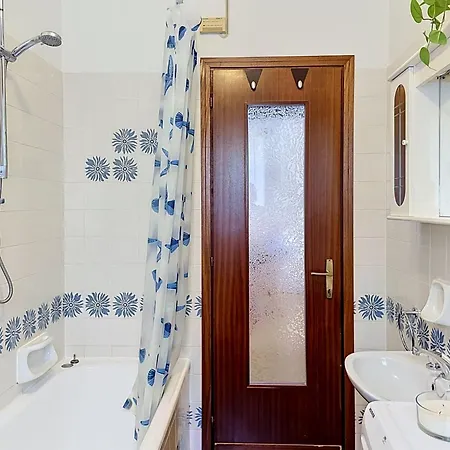 Apartment Casa Elena By Interhome *